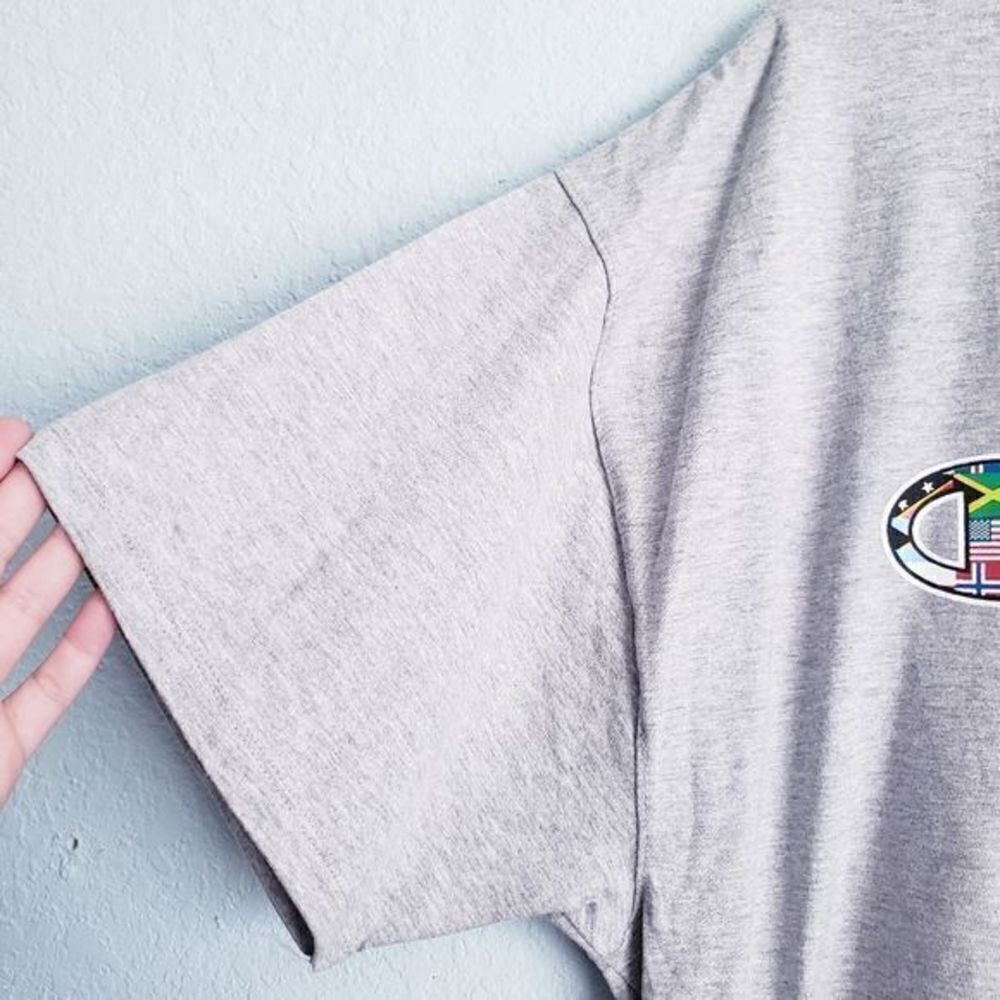 ‎Champion - Picture 2 of 6